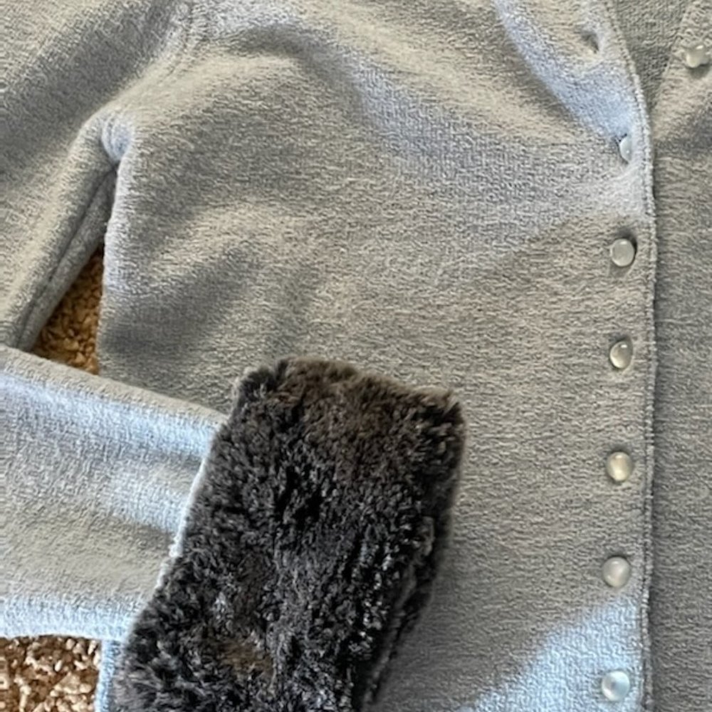 Bebe Baby blue removable fur cardigan sweater - Picture 6 of 14